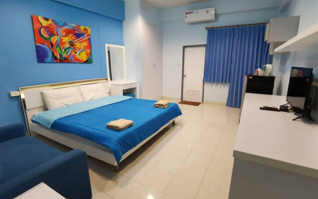 UJ Apartment