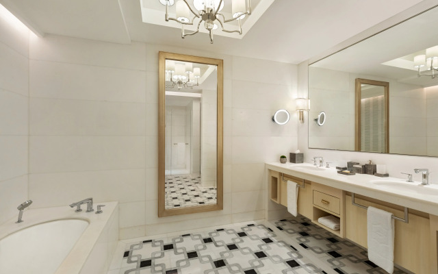 Shangri-La Residences at the Fort, Manila