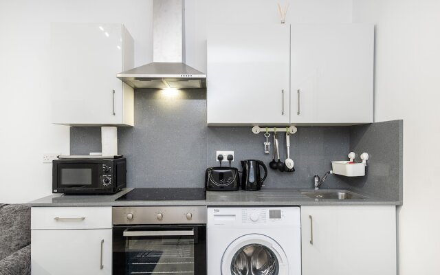 Kings Studio Apartments