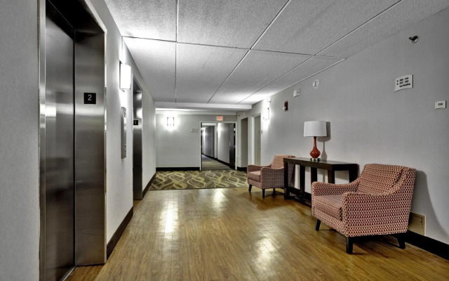 Quality Hotel & Suites At The Falls