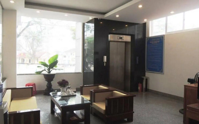 Golden Lotus Hotel