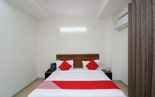 Capital O 22975 Global Inn