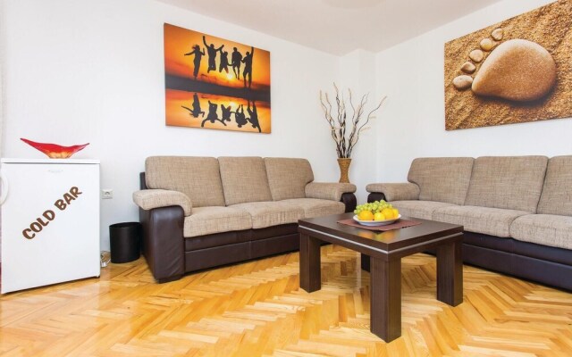 Amazing Home in Malinska With Wifi and 4 Bedrooms