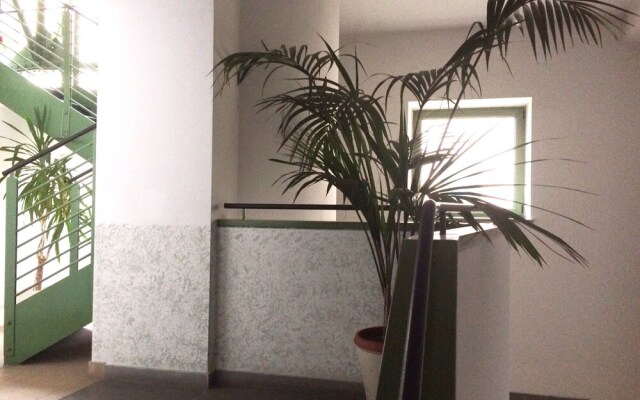 3 pax Studio, Month to Month Lease, Utility Costs Included