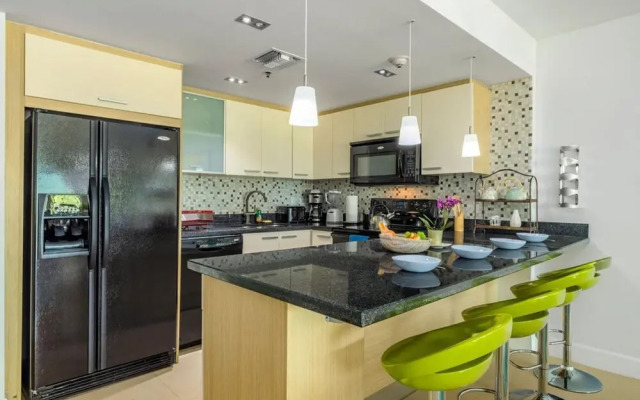 2BR 3BA Condo on Eagle Beach w Amazing Amenities