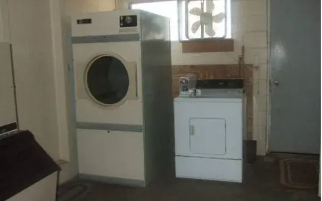 Town House Motor Inn