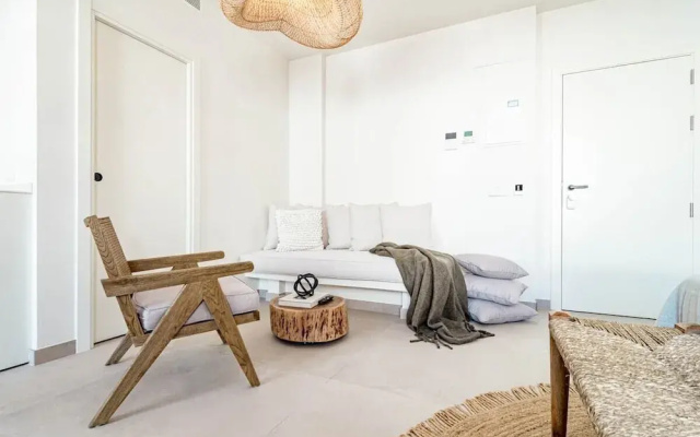 A7- Seaclub Suites by Roomservices