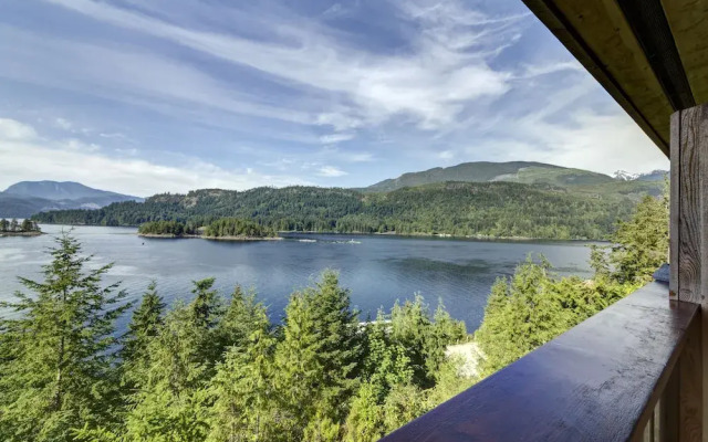 West Coast Wilderness Lodge