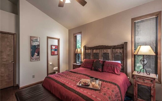 Homers Hideaway - Three Bedroom Cabin