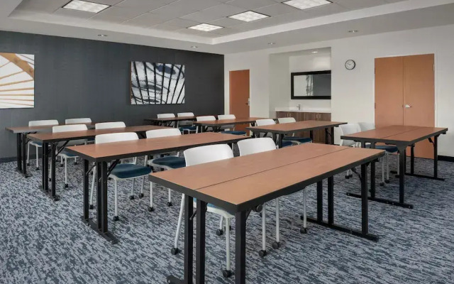 Fairfield Inn & Suites Roanoke North