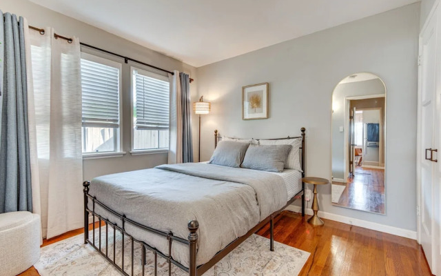 Centrally Located Burbank Duplex Near Hollywood!