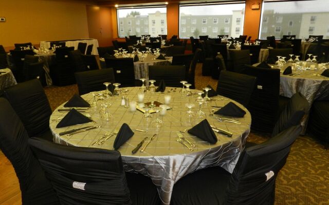 Slave Lake Inn & Conference Centre