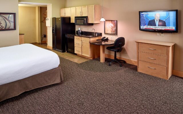 LivINN Suites Fridley