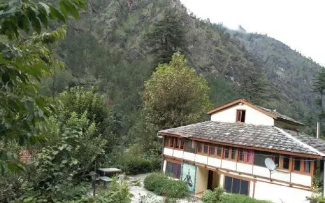 Thakur cottage homestay