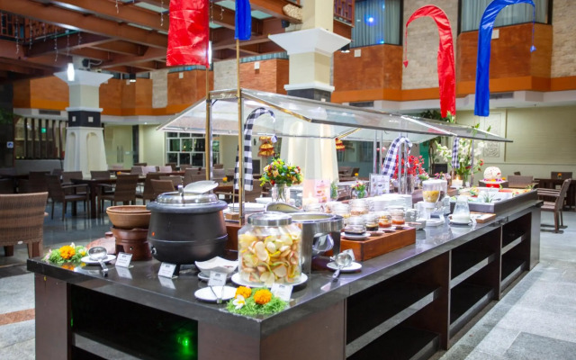 Famous Hotel Kuta