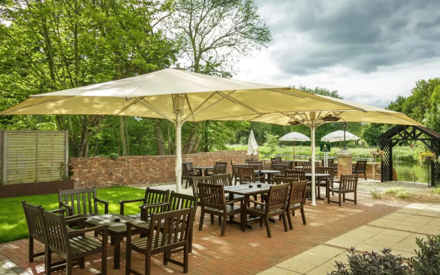 The Kingfisher Pub and Hotel