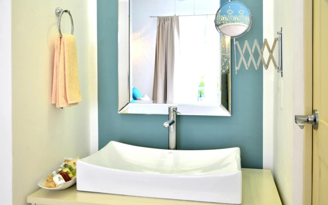 Unic Design Hotel - Near Mamitas Beach Club