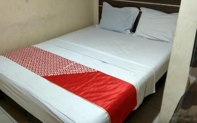 OYO 90002 Wisma Robinson