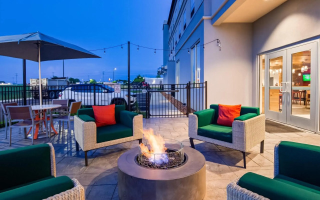 Holiday Inn Clarksville Northeast by IHG