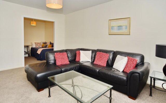Marys Villa - Christchurch Holiday Homes