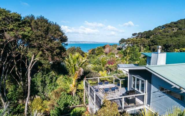 The Fat Pigeon - Omiha Holiday Home