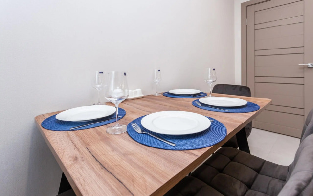 Апартаменты рядом с Парком Галицкого на улице имени Жлобы 139