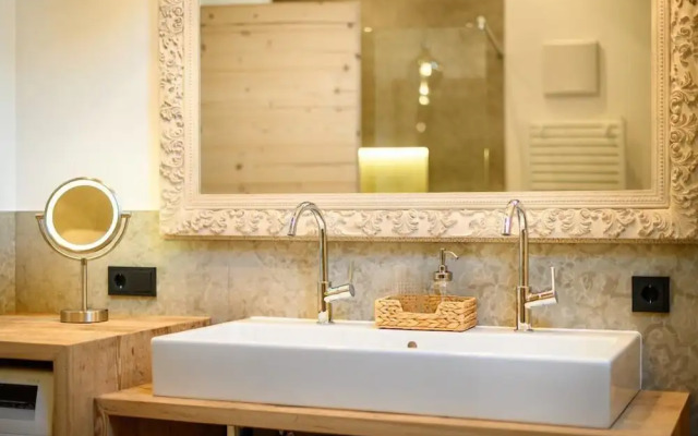 Central Home Apartment