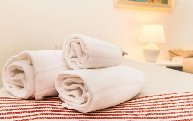 Principe Railway Station Flat