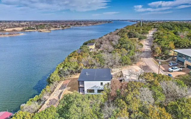 Luxury Lake Granbury Cliffside Home w/ Deck!