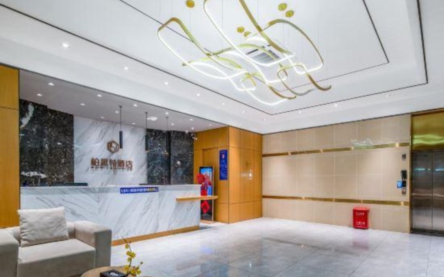 Baisite Hotel – Lobby – Dongguan