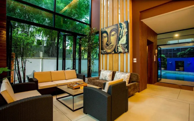 Moxi Boutique Hotel