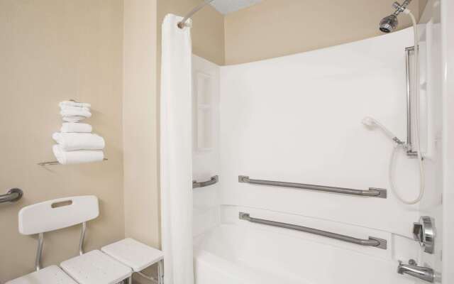 Super 8 by Wyndham Christiansburg/Blacksburg Area