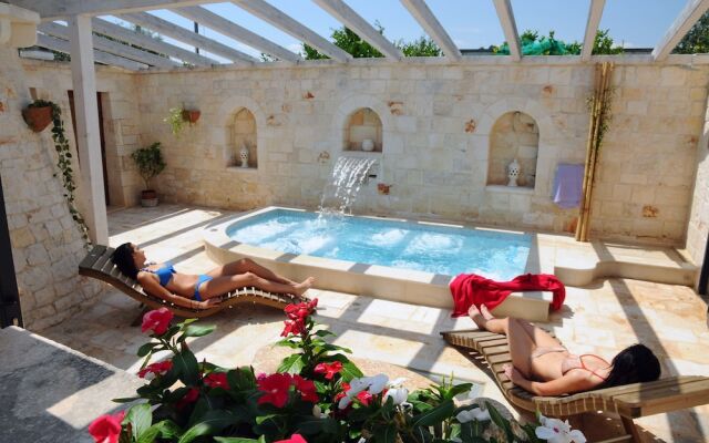 Micele Holiday Houses