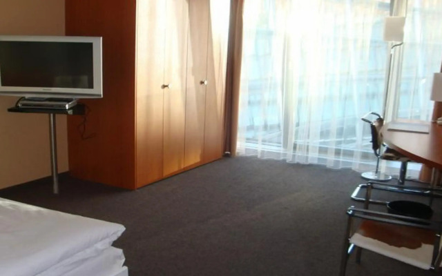 Hotel Alpha & Palmiers by Fassbind