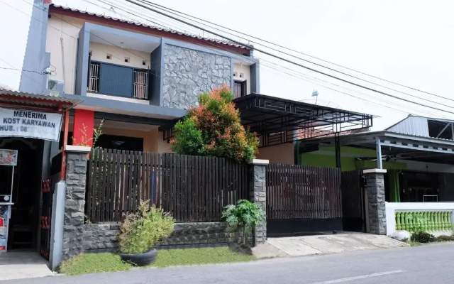 Simply Homy Guest House Tegal