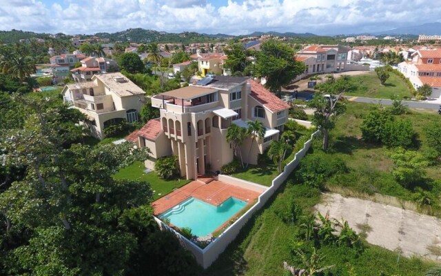 Picturesque Ocean View House With Private Pool Generator for Entire House