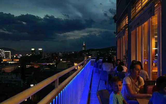 Hecco Deluxe Hotel