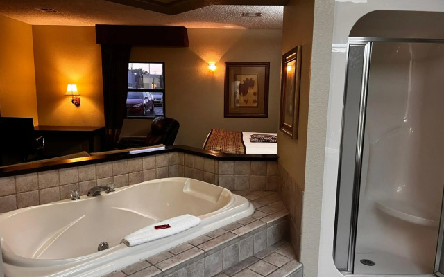 Apple Tree Inn and Suites
