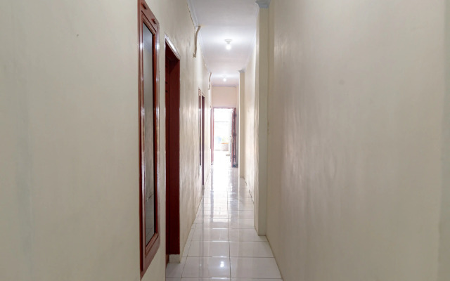 RedDoorz @ Rose House Simpang Pemda Medan Selayang