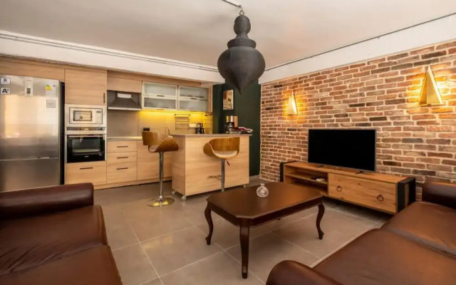 Amazing Flat With Stylish Interior in Beyoglu