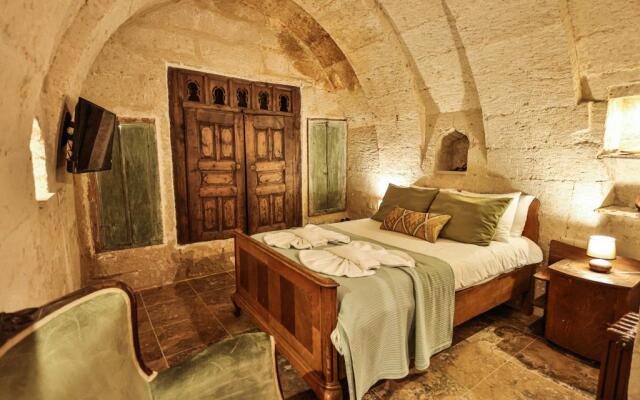 Eagle Cave Inn