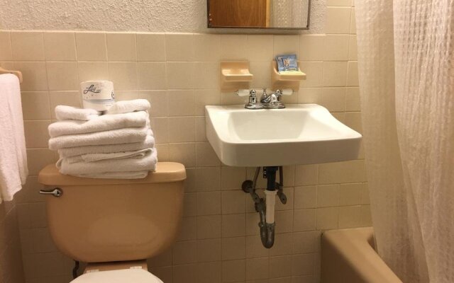 Surf 16 Motel