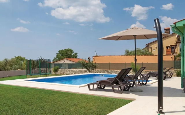 Stunning Home in Galizana With Wifi and 3 Bedrooms