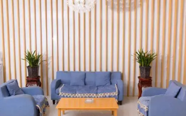 Motel Hotel (Shou County South Gate Roundabout)