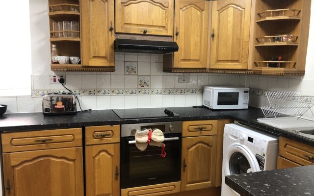 Found Serviced Accommodation Wandsworth Avenue