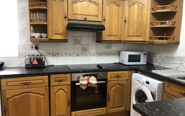 Found Serviced Accommodation Wandsworth Avenue