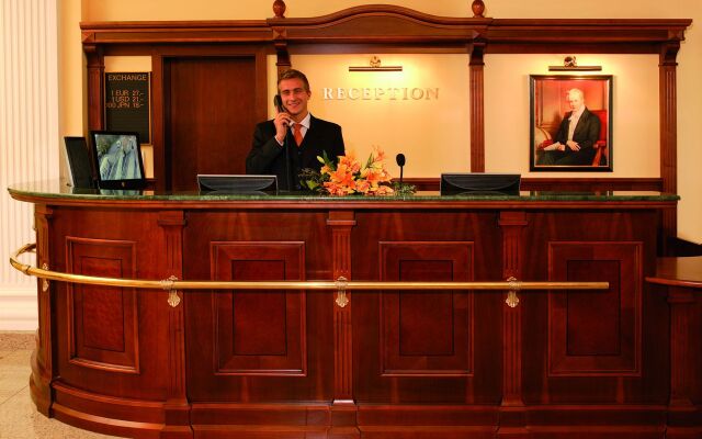 Humboldt Park Hotel And Spa