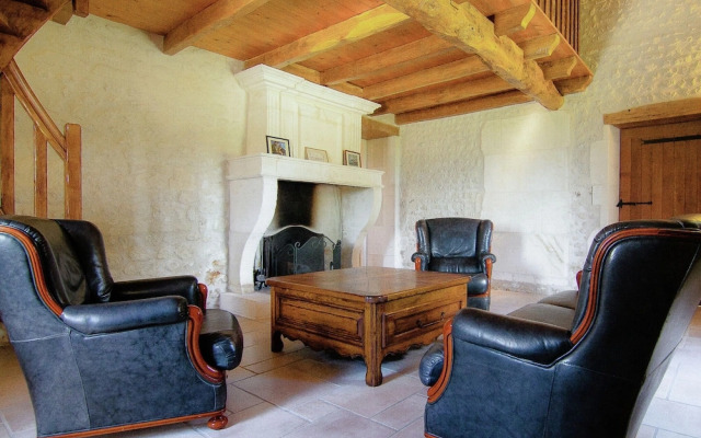 Luxury Apartment With Terrace, Sauna, Tennis, Pool