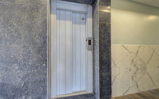 Capital O 23031 V Hotel