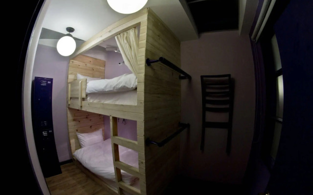 12:12 Hostels